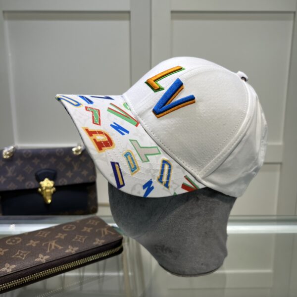 Louis Vuitton Embroidered Logo Baseball Cap White LV Cap