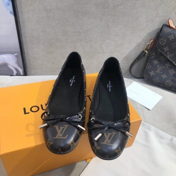 Louis Vuitton Gloria Flat Loafer Patent Monogram Material Brown For Women LV