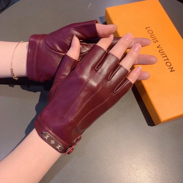 Louis Vuitton Gloves In Burgundy