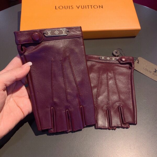 Louis Vuitton Gloves In Burgundy