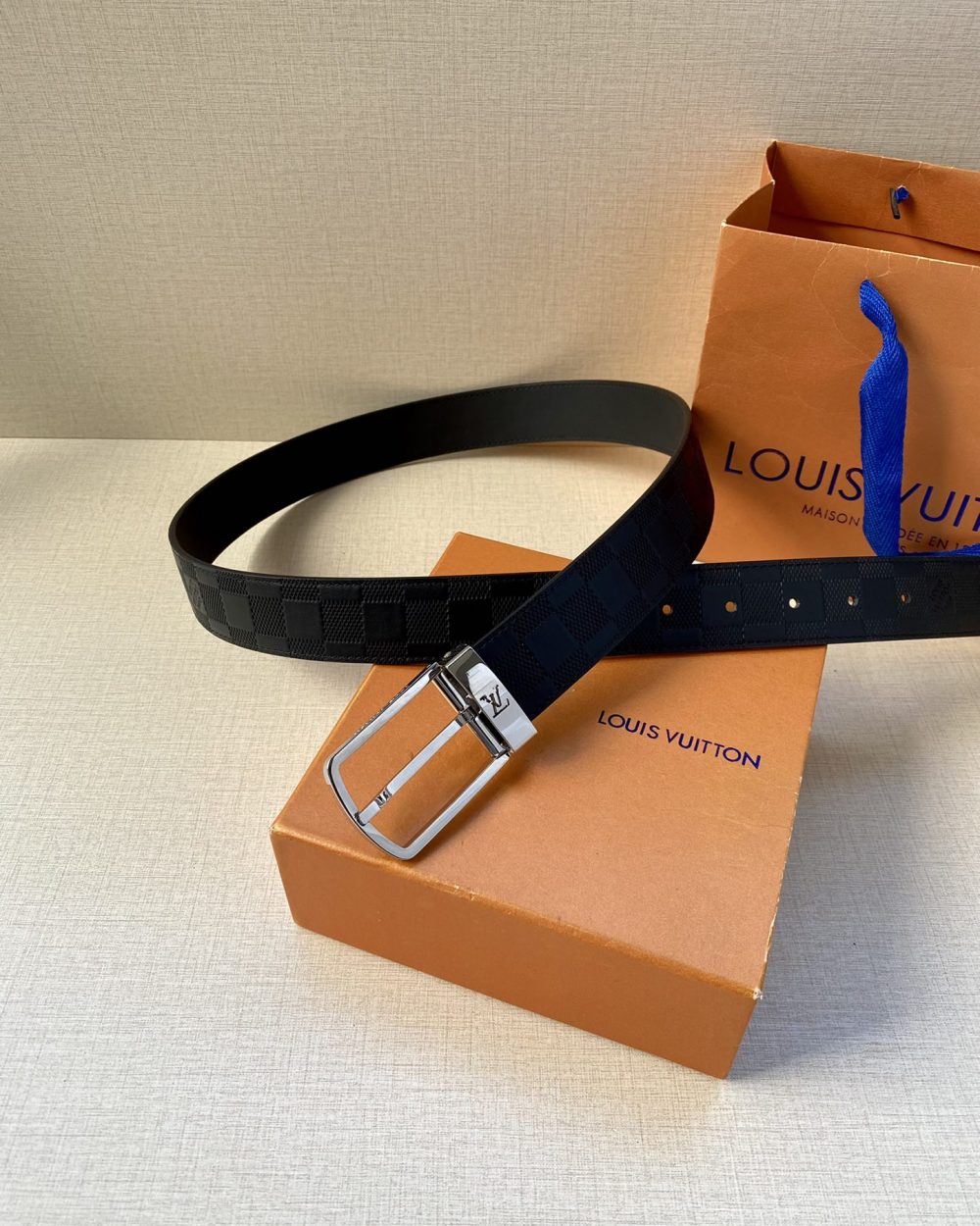 1:1 Replica Louis Vuitton Iconic Reversible LV Belt Black LV Women Belt