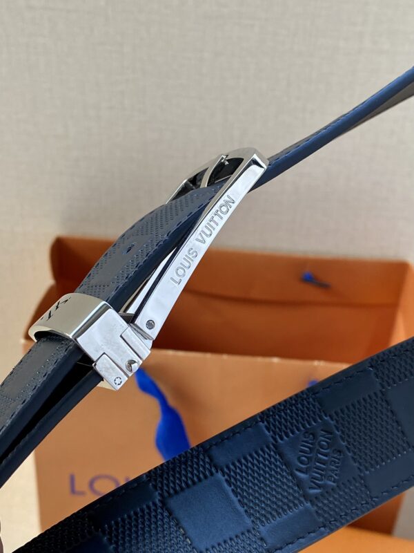 1:1 Replica Louis Vuitton Iconic Reversible LV Belt Black LV Women Belt