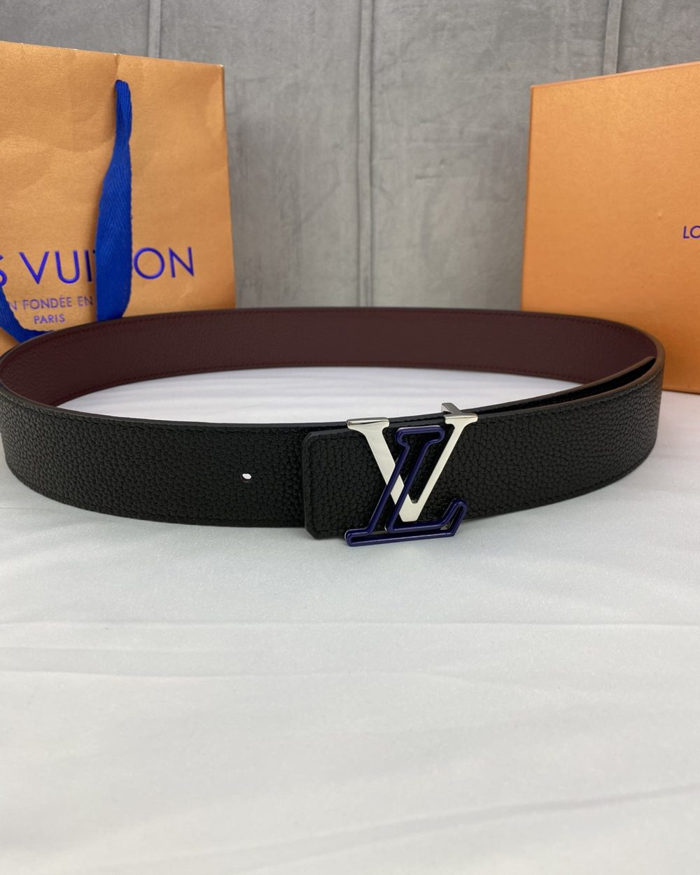 1:1 Replica Louis Vuitton Iconic Reversible LV Belt Black LV Women Belt