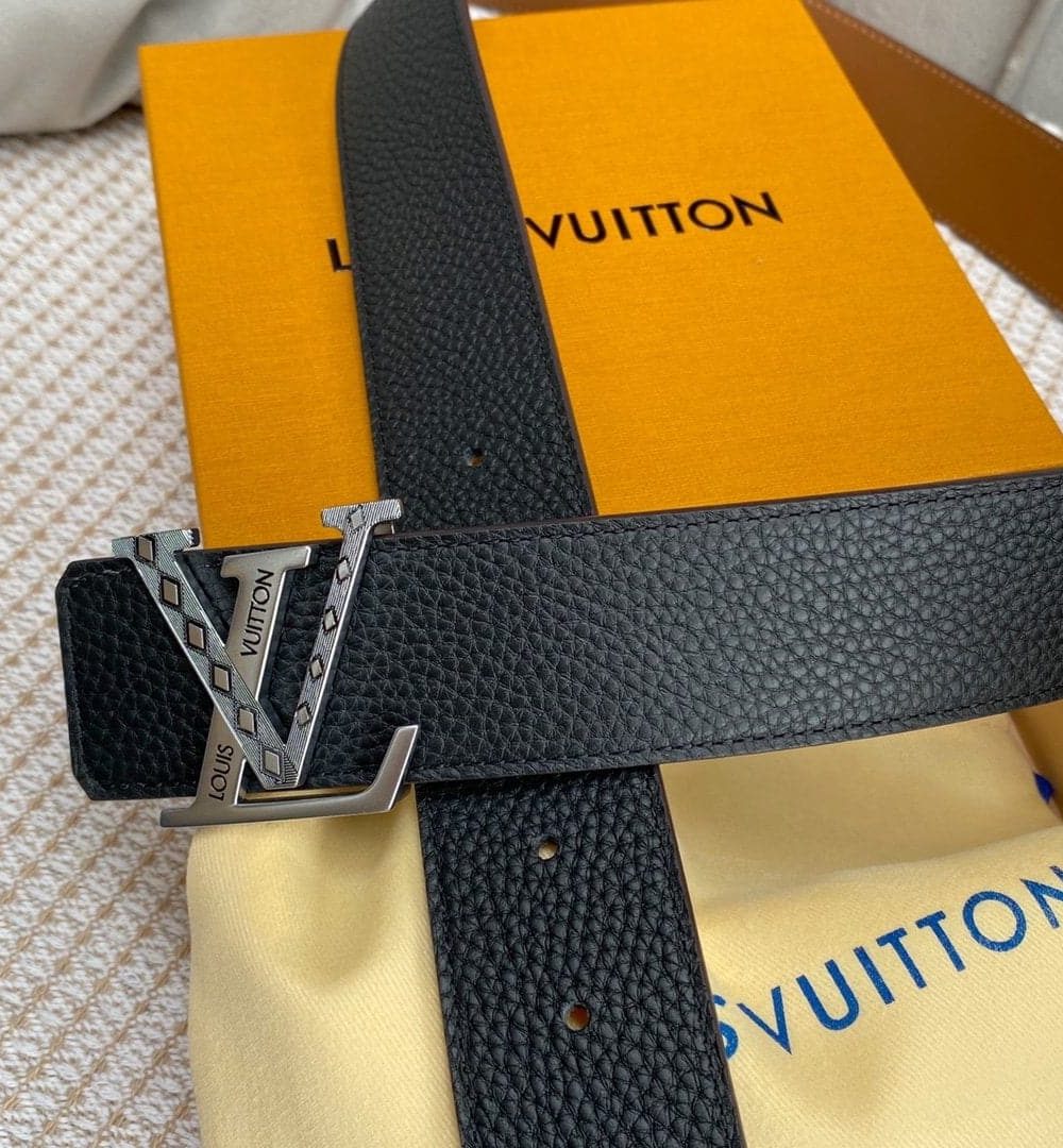 1:1 Replica Louis Vuitton Iconic Reversible LV Belt Black LV Women Belt