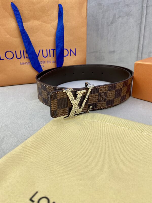 1:1 Replica Louis Vuitton Iconic Reversible LV Belt Brown LV Women Belt