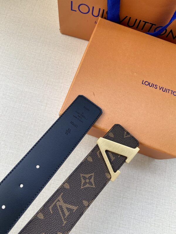1:1 Replica Louis Vuitton Iconic Reversible LV Belt Brown LV Women Belt