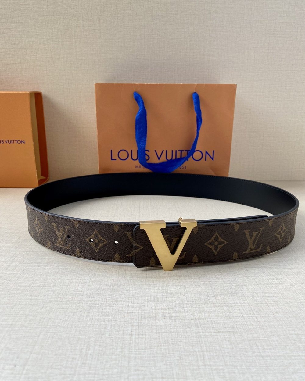1:1 Replica Louis Vuitton Iconic Reversible LV Belt Brown LV Women Belt