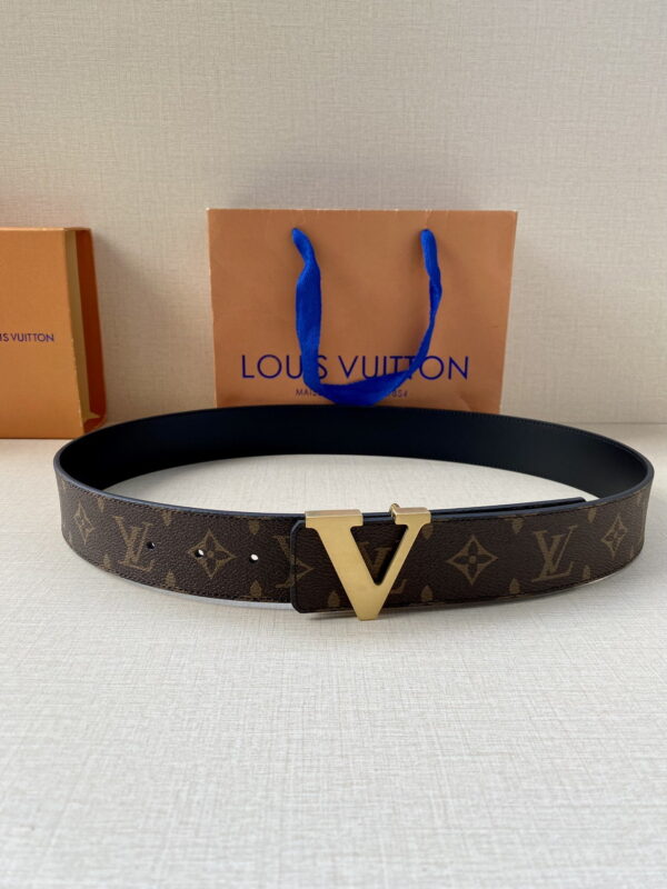 1:1 Replica Louis Vuitton Iconic Reversible LV Belt Brown LV Women Belt