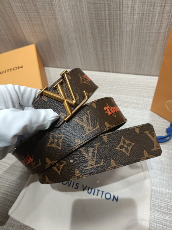 1:1 Replica Louis Vuitton Iconic Reversible LV Belt Brown LV Women Belt