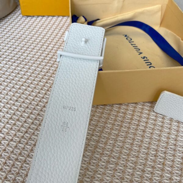 1:1 Replica Louis Vuitton Iconic Reversible LV Belt White LV Women Belt
