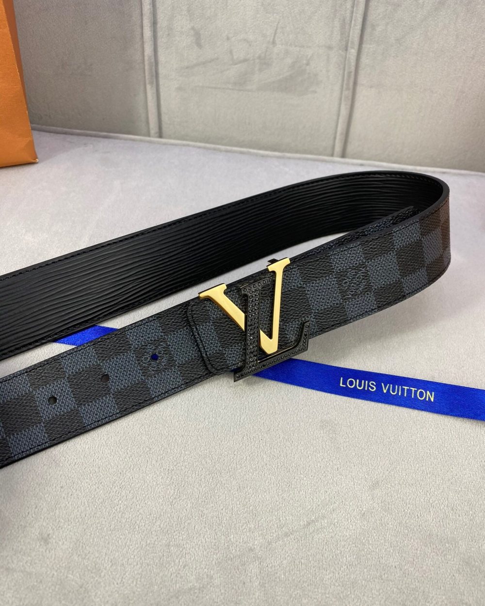 1:1 Replica Louis Vuitton Initiales Reversible LV Belt Damier Graphite with Black/Gold Toned Hardware LV Women Belt