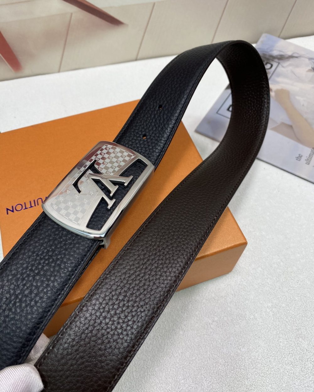 1:1 Replica Louis Vuitton Initiales Reversible LV Belt with Silver Toned Hardware LV Women Belt