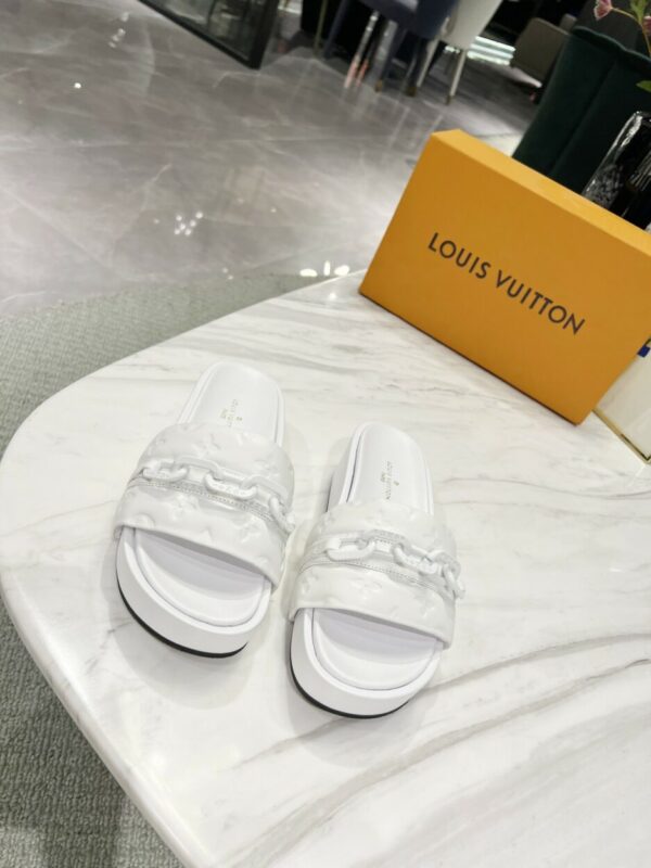 Louis Vuitton Jumbo Flatform Mule White For Women LV