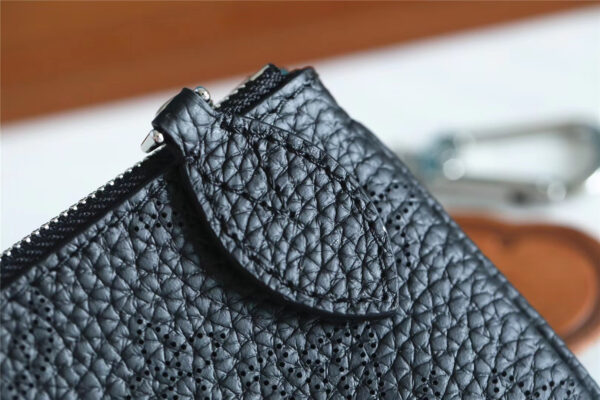 1:1 Replica Louis Vuitton Key Pouch Mahina Black For Women, Women's Wallets 5.1in/13cm LV