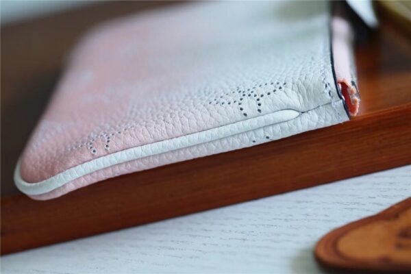1:1 Replica Louis Vuitton Key Pouch Mahina Magnolia Pink For Women, Women's Wallets 5.1in/13cm LV M69508