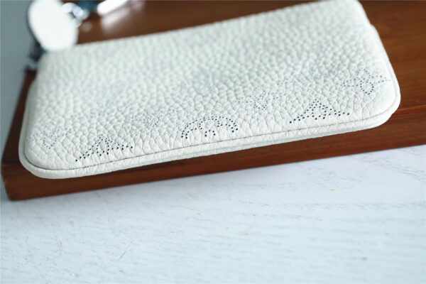 1:1 Replica Louis Vuitton Key Pouch Mahina White For Women, Women's Wallets 5.1in/13cm LV
