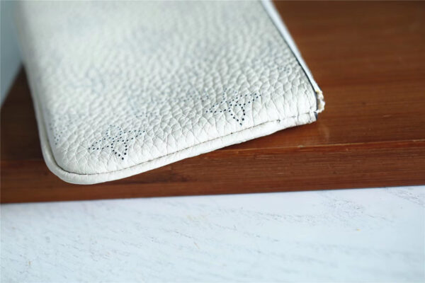 1:1 Replica Louis Vuitton Key Pouch Mahina White For Women, Women's Wallets 5.1in/13cm LV