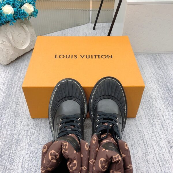 Louis Vuitton LV Beaubourg Ankle Boot Black For Women LV 1A94N6