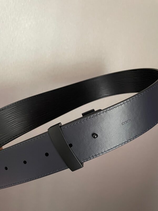 1:1 Replica Louis Vuitton LV Initiales Epi Black, LV Women Belt M9229S