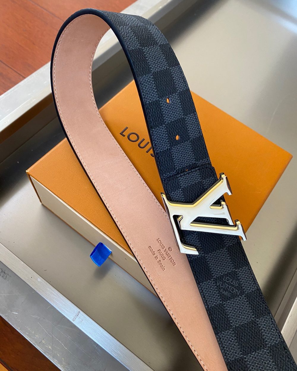 1:1 Replica Louis Vuitton LV Initiales Reversible Belt Damier Graphite, LV Women Belt