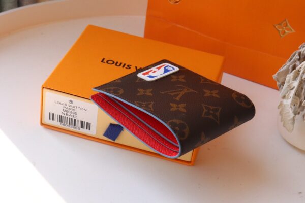 1:1 Replica Louis Vuitton LV X NBA Multiple Wallet Monogram Canvas For Men, Men's Wallet 12cm LV M80105