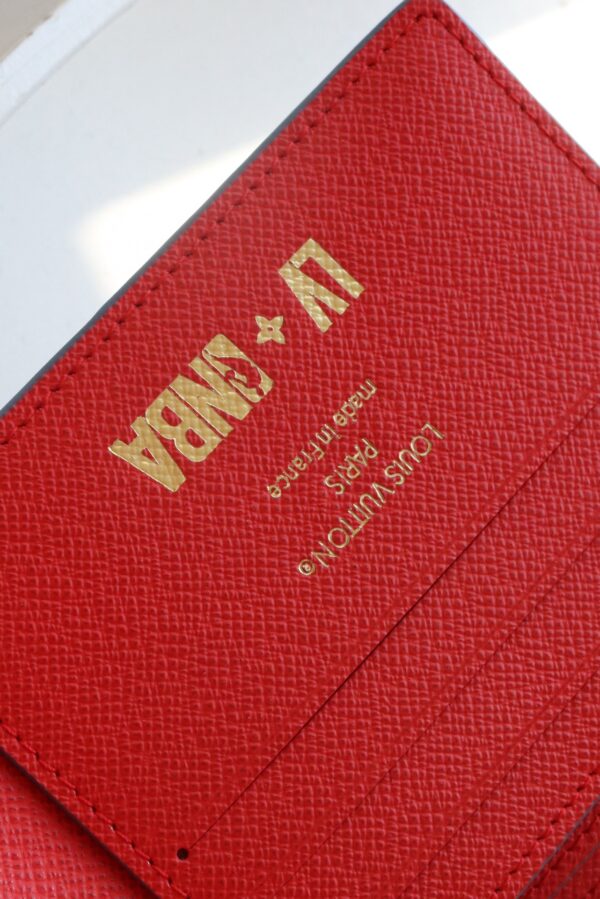 1:1 Replica Louis Vuitton LV X NBA Multiple Wallet Monogram Canvas For Men, Men's Wallet 12cm LV M80105