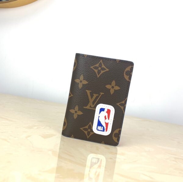 1:1 Replica Louis Vuitton LV x NBA Pocket Organizer Monogram Canvas For Men, Men's Wallet 4.3in/11cm LV M80104