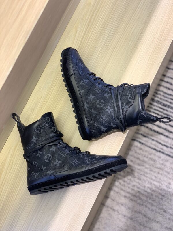 Louis Vuitton Metropolis Flat Ranger Monogram Denim Black For Women LV