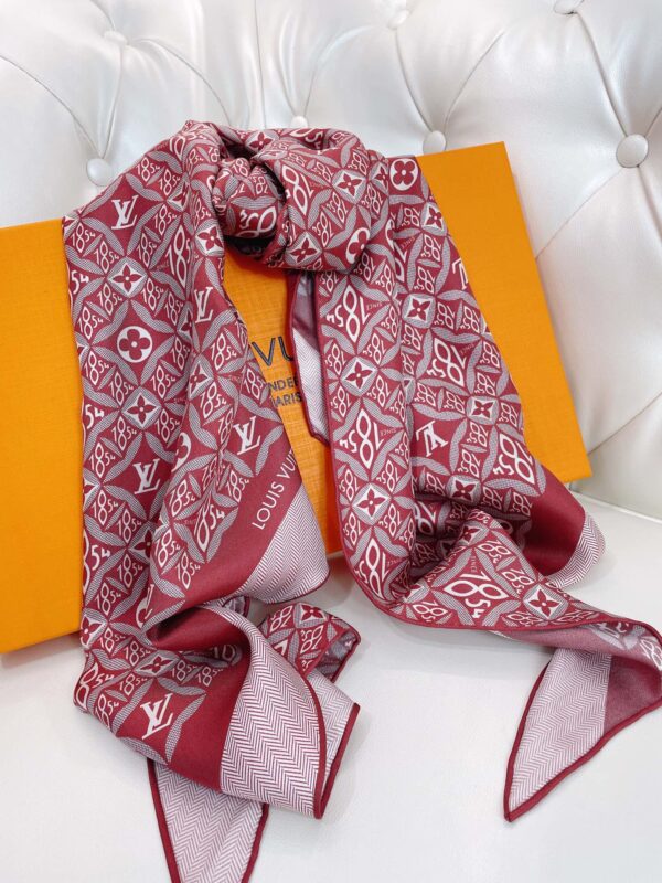 Louis Vuitton Monogram Pattern Red Scarf 175cm/69in 