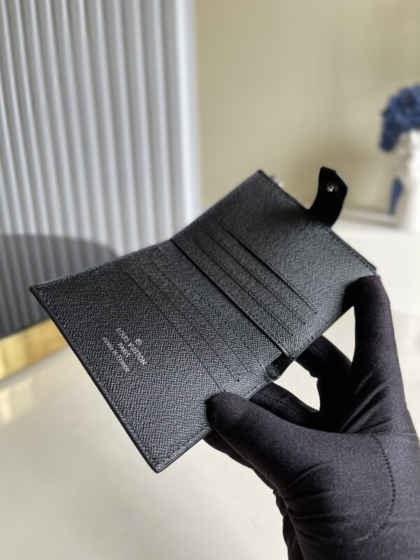 1:1 Replica Louis Vuitton Multiple Card Holder Monogram Canvas Black For Men, Men's Wallet 11cm LV N60451