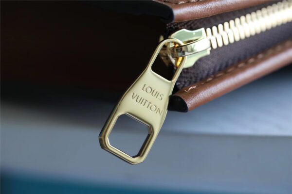 1:1 Replica Louis Vuitton Pochette Dauphine Monogram and Monogram Reverse Canvas Brown For Women, Women's Wallets 10.2in/26cm LV M69184