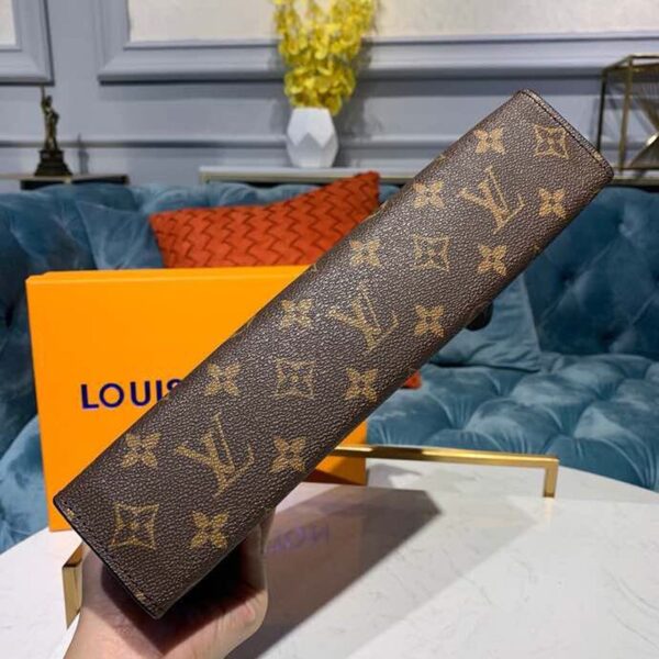 1:1 Replica Louis Vuitton Pochette Voyage MM Monogram Canvas For Men, Men's Wallet 8.3in/27cm LV M61692