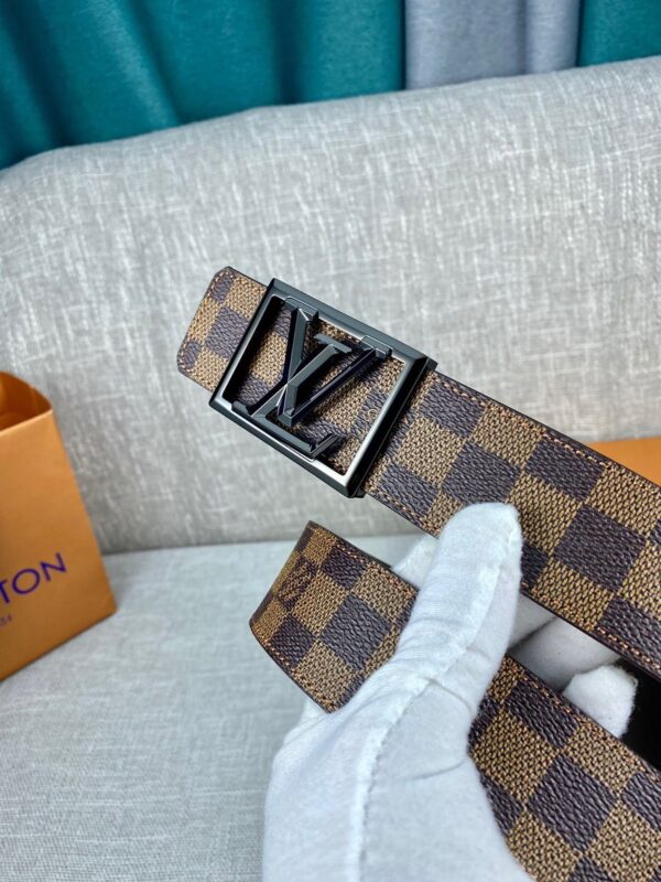 1:1 Replica Louis Vuitton Pyramide Frame Initiales Reversible LV Belt Damier Cobalt Brown Canvas LV Women Belt