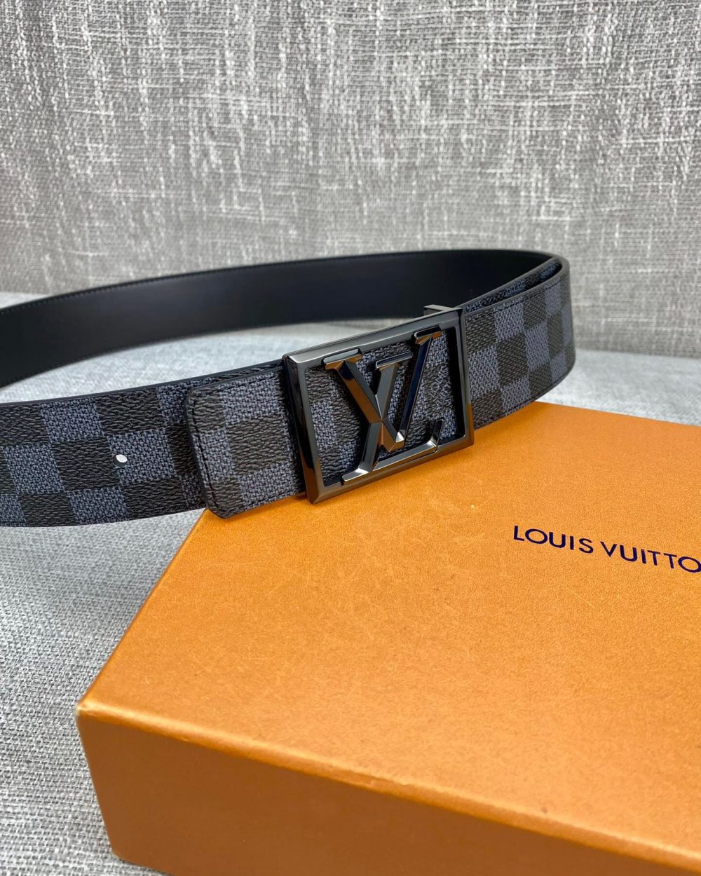 1:1 Replica Louis Vuitton Pyramide Frame Reversible LV Belt Damier Eclipse Black hardware LV Women Belt