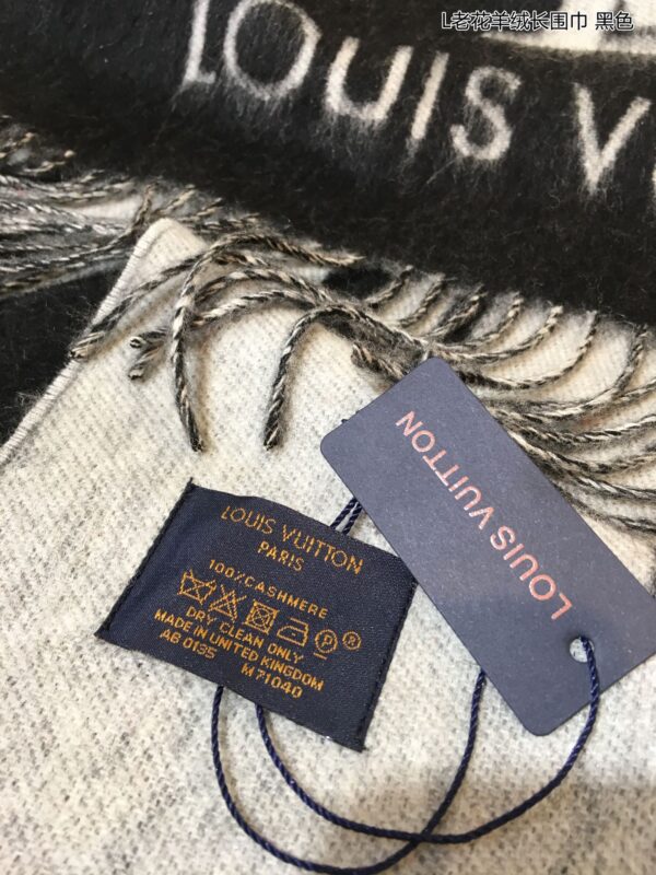 Louis Vuitton Reykjavik Scarf Black 75in/190cm M71040