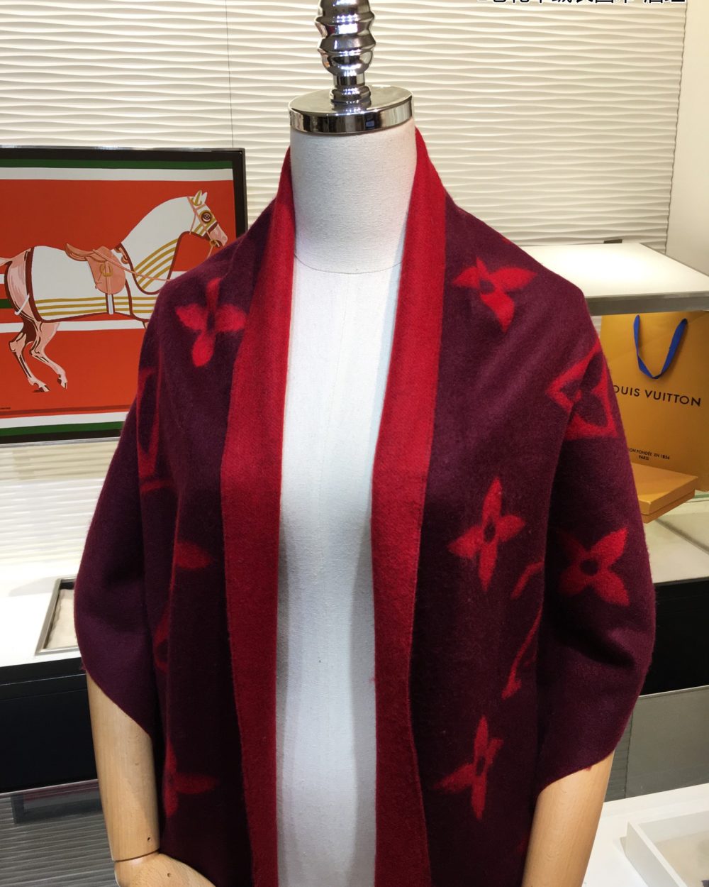 Louis Vuitton Reykjavik Scarf Red 75in/190cm M75505