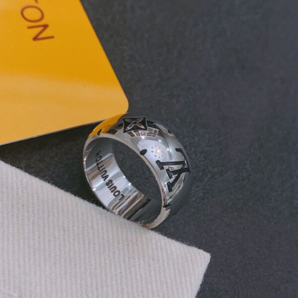 Louis Vuitton Ring