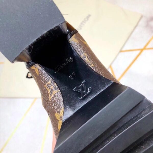Louis Vuitton Star Trail Ankle Boot Patent Monogram Material Black For Women LV 1A2Y7P