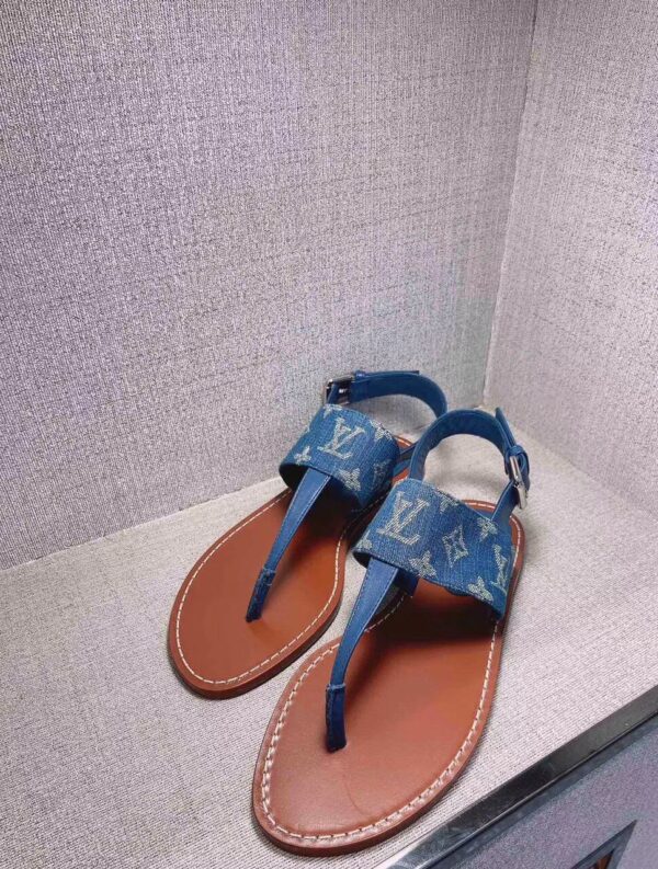 Louis Vuitton Starboard Flat Thong Sandal Monogram Denim Blue For Women LV 1A7RDP