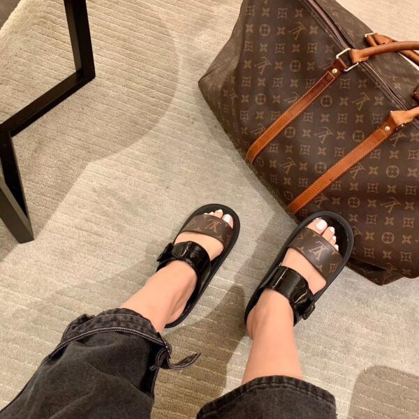 Louis Vuitton Sunbath Flat Mule Shiny Rubber Black For Women LV
