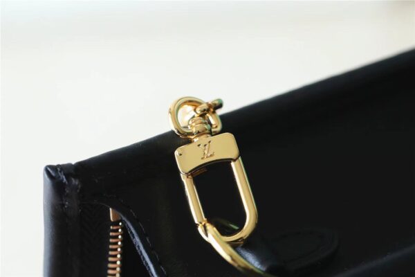 1:1 Replica Louis Vuitton Toiletry Pouch on Chain Raffia Natural /Black For Women, Women's Wallets 9.8in/25cm LV M81366
