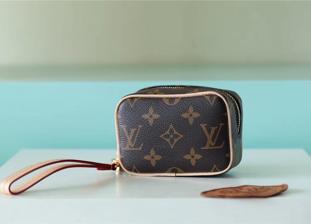 1:1 Replica Louis Vuitton Wapity Case Monogram Canvas Black For Women, Women's Wallets 4.3in/11cm LV