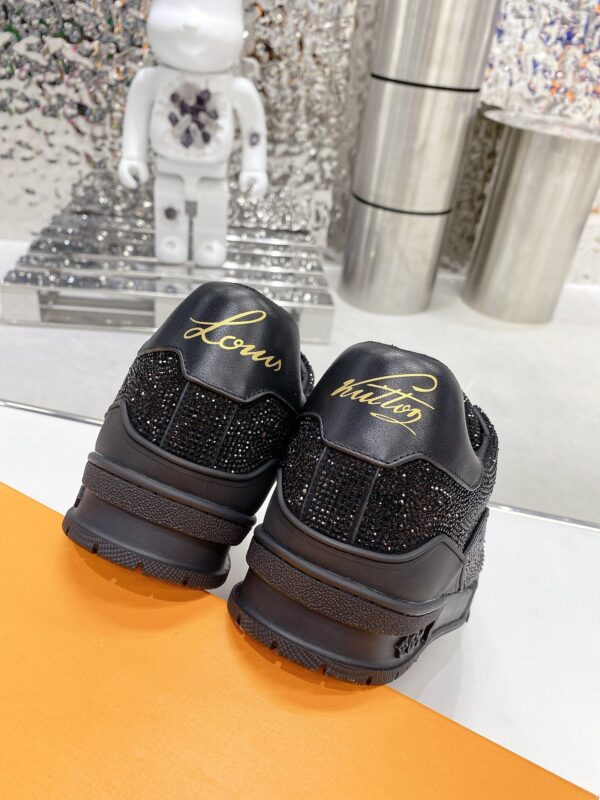 Louis Vuitton Women's LV Trainers Black For Women LV