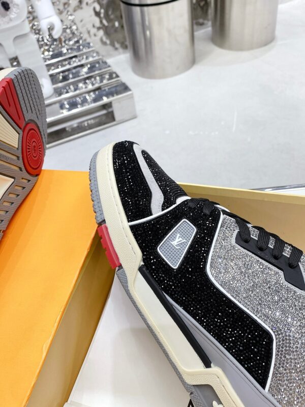 Louis Vuitton Women's LV Trainers Black For Women LV