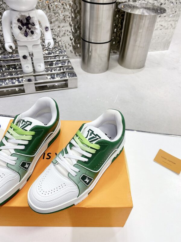 Louis Vuitton Women's LV Trainers Green For Women LV