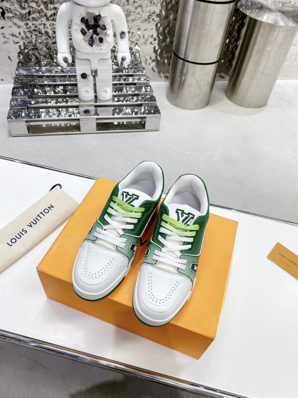 Louis Vuitton Women's LV Trainers Green For Women LV