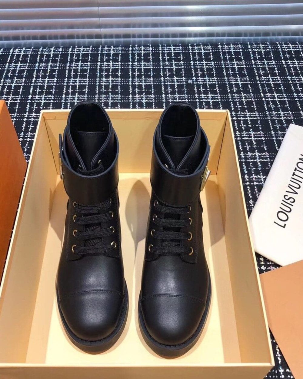 Louis Vuitton Wonderland Flat Ranger Calfskin Leather Fall/Winter Collection Black