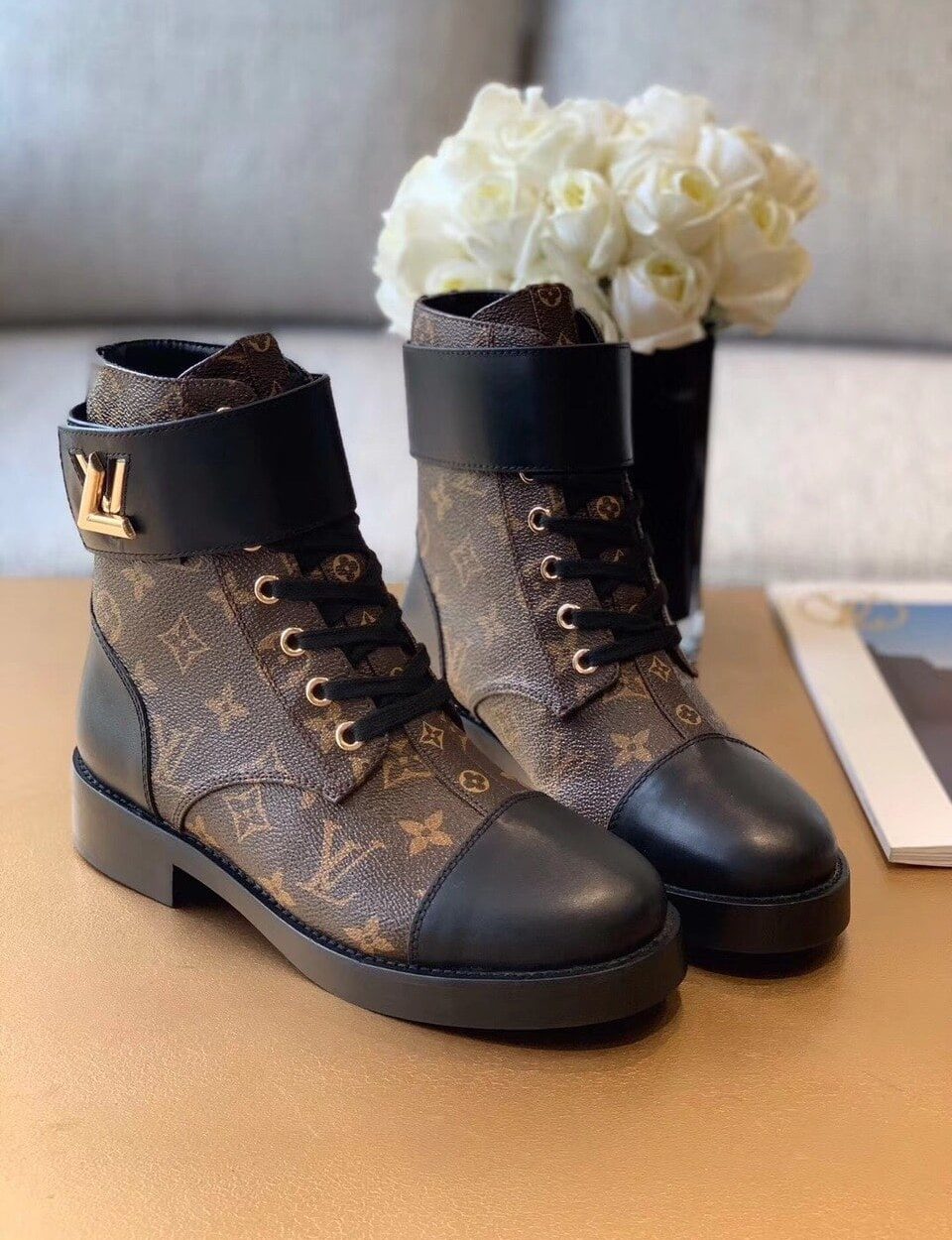 Louis Vuitton Wonderland Flat Ranger Patent Monogram Material Black/Brown For Women LV 1A2Q3N