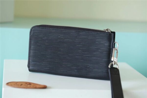 1:1 Replica Louis Vuitton Zippy Dragonne Epi Black For Women, Women's Wallets 4.3in/11cm LV M81325