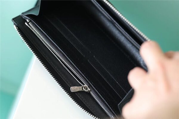 1:1 Replica Louis Vuitton Zippy Dragonne Epi Black For Women, Women's Wallets 4.3in/11cm LV M81325